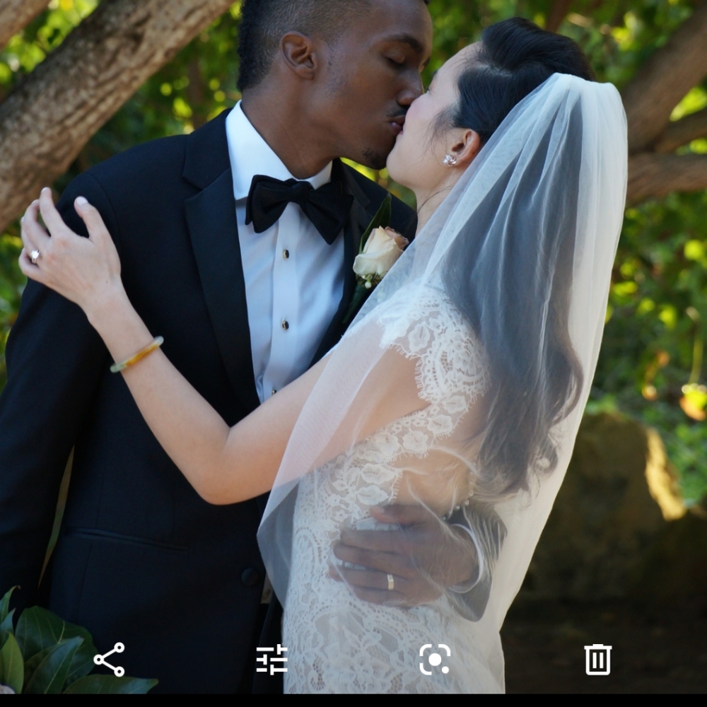 Classic Fingertip Wedding Veil